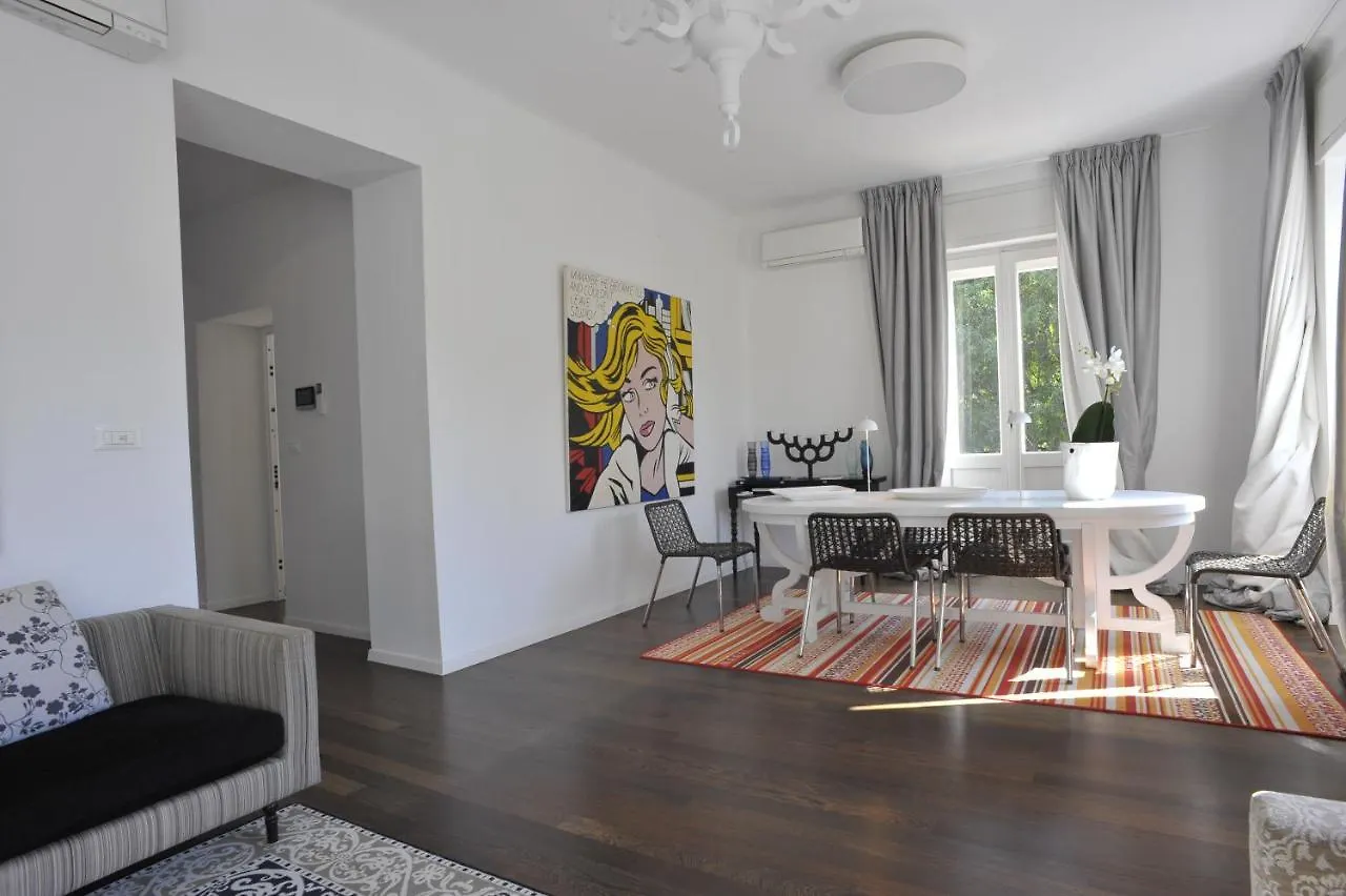 Apartment Charon With Garage Rovinj