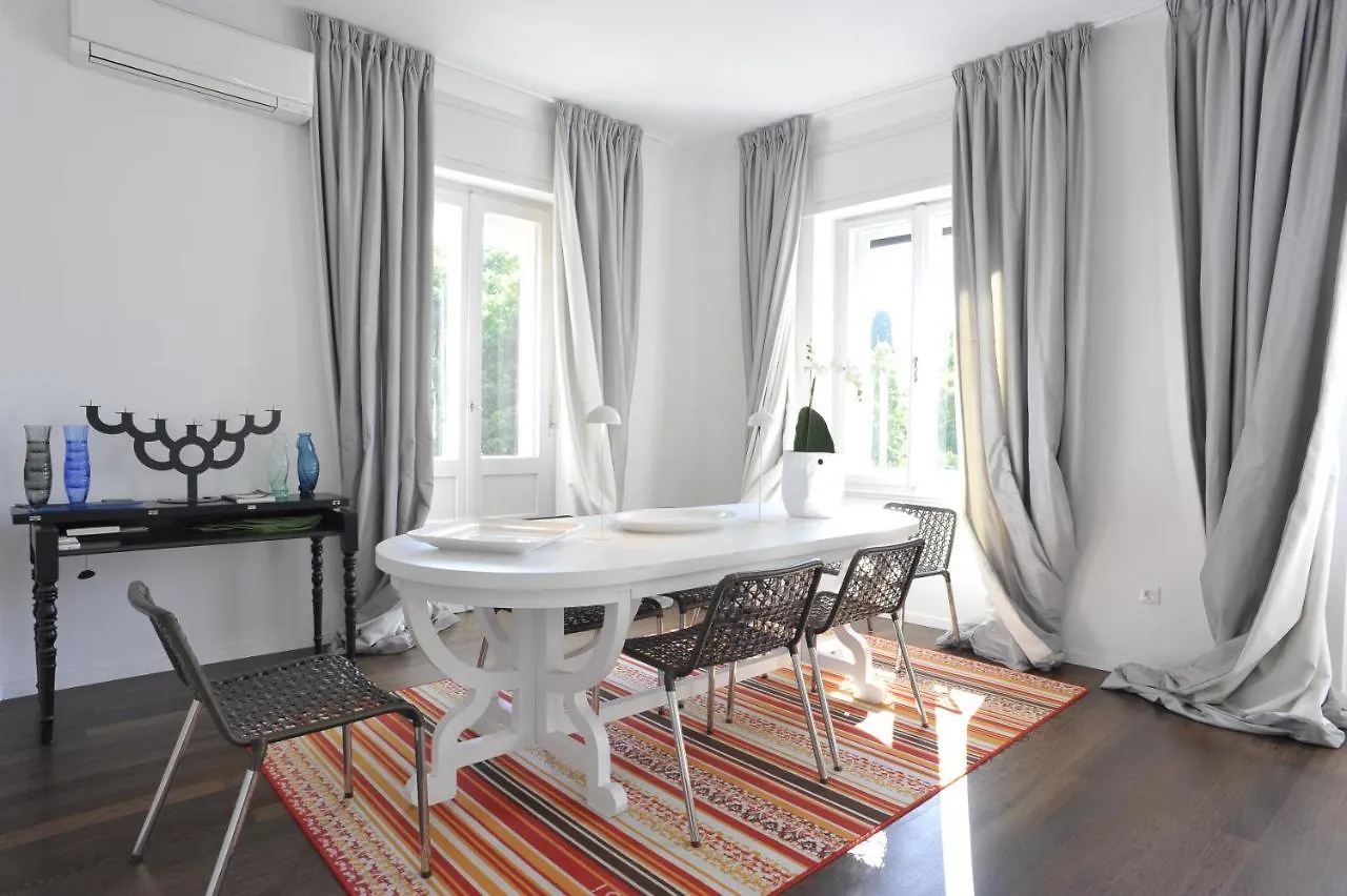 Apartment Charon With Garage Rovinj 0*,