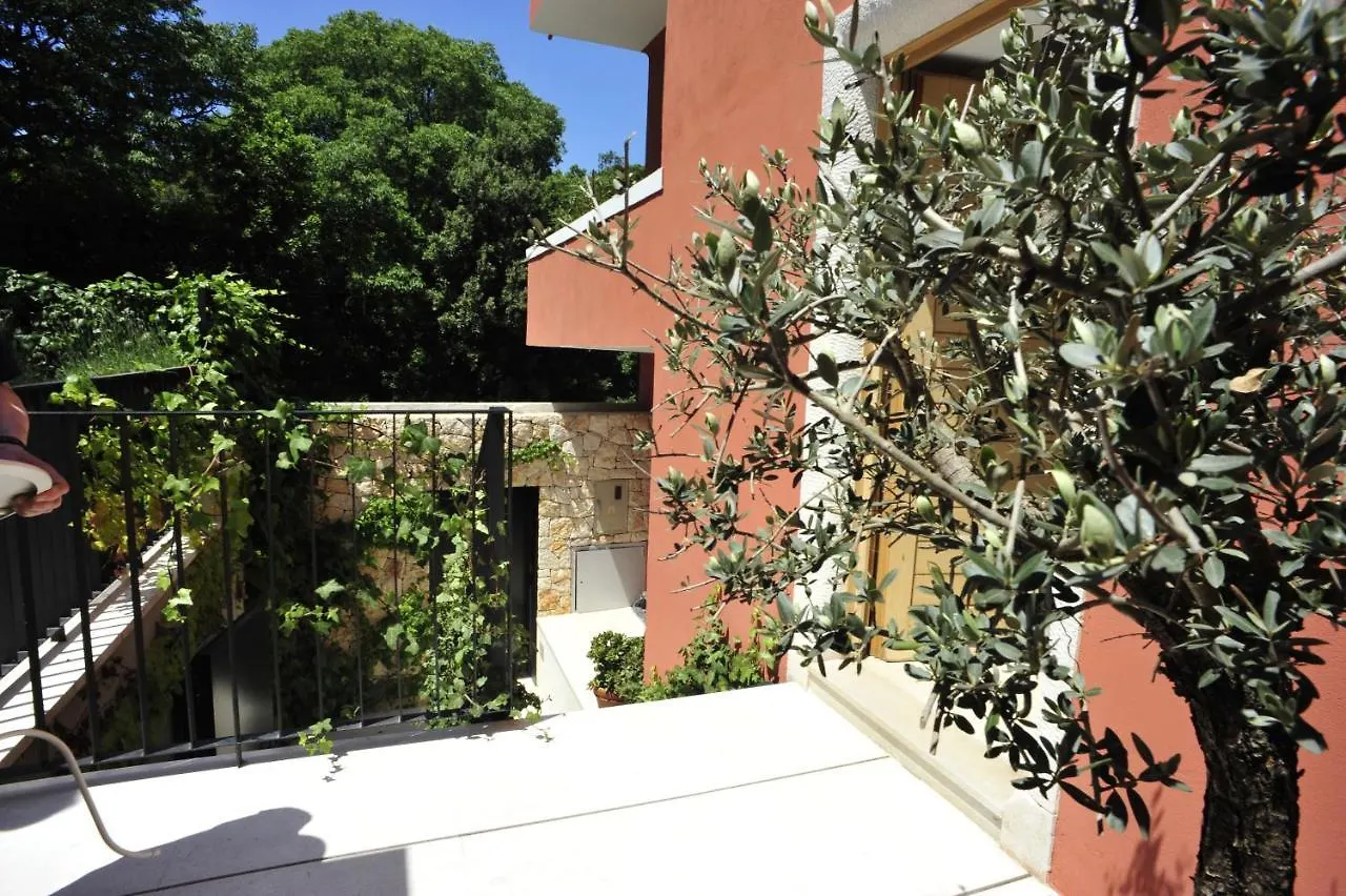 Apartment Charon With Garage Rovinj